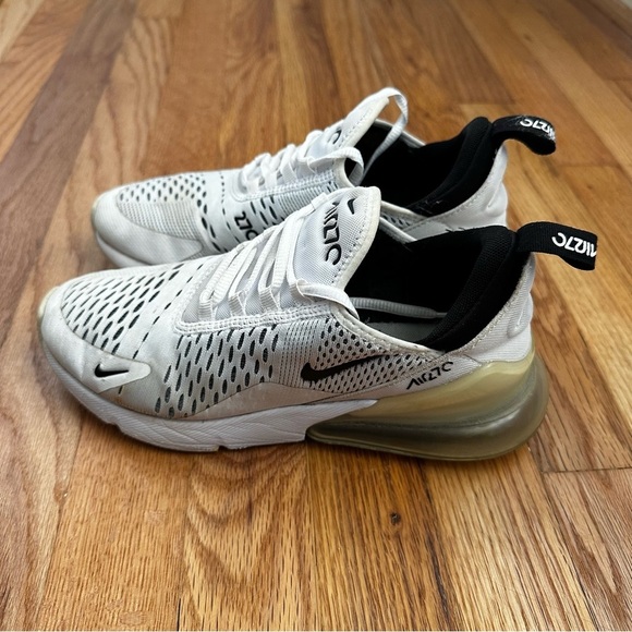 Nike Air Max 270 Black and White Running Shoes Women’s Size 7.5 - Picture 4 of 10